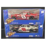 (E) NASCAR Winners Circle 1/18 Scale Model