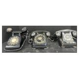 (Q) Black Table-Top Rotary Telephone. See