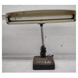 (Q) Vintage Gooseneck Desk Lamp