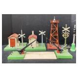(P) Lot Of Assorted Lionel Set Pieces: Automatic