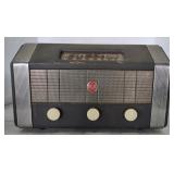 (Q) Vintage RCA Coin Operated Tube Radio