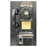 (Q) Automatic Electric Company 3-Slot Coin