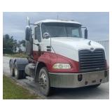 (D) 2007 Mack Vision CNX613 Semi Truck