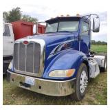 (L) 2014 Peterbilt 384 Semi Truck