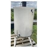 (T) 106 Gallon Vertical Poly Water Tank