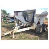 (CC) Willmar 500 Fertilizer Spreader, 8