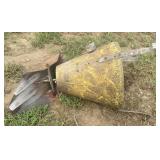 (U) Grain Bin Gravity Spreader