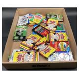 (R) Sports sealed wax packs collector cards