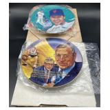 (J) Tom Seaver and John Wooden collectors plate