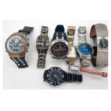 (HI) Eight Mens & Womens Wrist Watches