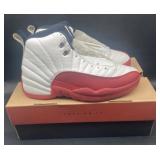 (E) Michael Jordan retro 12 cherry men