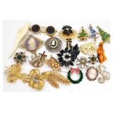 (S) 20+  Brooches & Pins Fashion Jewelry
