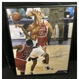 (D) Horace Grant signed picture not authenticated