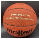 (J) Molten basketball official ball Barcelona