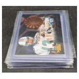 (N) Dan Marino, Brett Farve collectible cards and