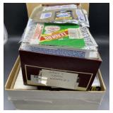 (Z) Sports Assorted baseball cards and empty