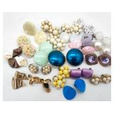 (KC) 22 Pairs of Clip on Earrings