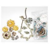 (PQ) Fashion Jewelry Lot