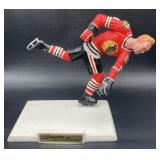 (J) Bobby Hull limited statue no347 broken base