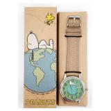 (E) Peanuts Snoopy Wristwatch In Box