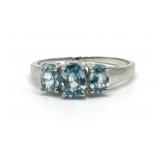 (LG) Sterling Silver Blue Topaz Ring