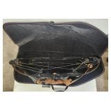 (MT) Three Various Compound Bows And Bag, 44