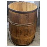 (LG) Oak Barrel, 22x28in