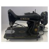 (BL) Vintage Art Deco Sewing Machine.Vintage