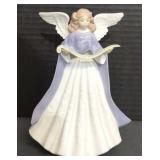 (BL) IIadro 8"T Porcelain Angel Navidad Cantante