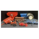 (AD) Ertl 1/18 Scale Model Pressed Steel Ford