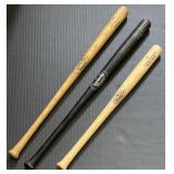 (KD) (3) Louisville Slugger Bats(3) Louisville