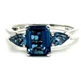(LG) Sterling Silver and Blue Topaz Dinner Ring