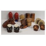(GR) Vtg Wooden Salt & Pepper Shakers Inc, Fish,