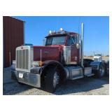 1999 Peterbilt 379 Day Cab