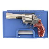 Smith & Wesson Model 629-4 Classic .44 Mag Revolve