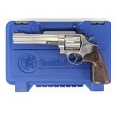 Smith & Wesson Model 629-6 Classic .44 Magnum Revo