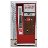 (K) 1964 Cavalier CS-64ES Coca-Cola Vending Machin