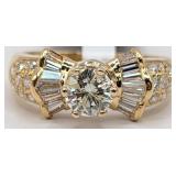 18K Gold Round Cut Diamond Ring