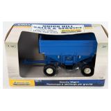1/32 Ertl New Holland Gravity Wagon