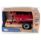 1/16 Ertl Big Farm J&M Grain Cart Wagon