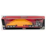 1/32 Peterbilt Semi Truck with Bottom Dump Hopper