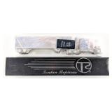 1/53 Scale Tonkin Replicas Peterbilt 379 with 48'