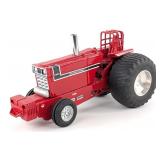 Custom 1/16 International 1066 Pulling Tractor