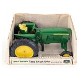 1/16 Ertl John Deere 4020 Wide Front Tractor in Bu