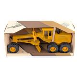 1/16 Ertl John Deere 772B Road Grader