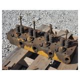 Caterpillar D2 Head