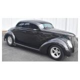1937 Ford Street Rod