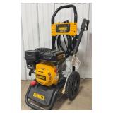 DEWALT 3400 PSI 2.5 GPM Gas Pressure Washer