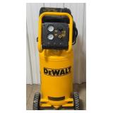 DEWALT 15 Gal. 225 PSI Vertical Air Compressor