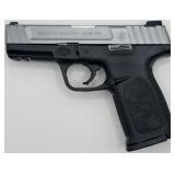 Smith & Wesson SD40 VE 40 S&W Semi-Automatic Pisto
